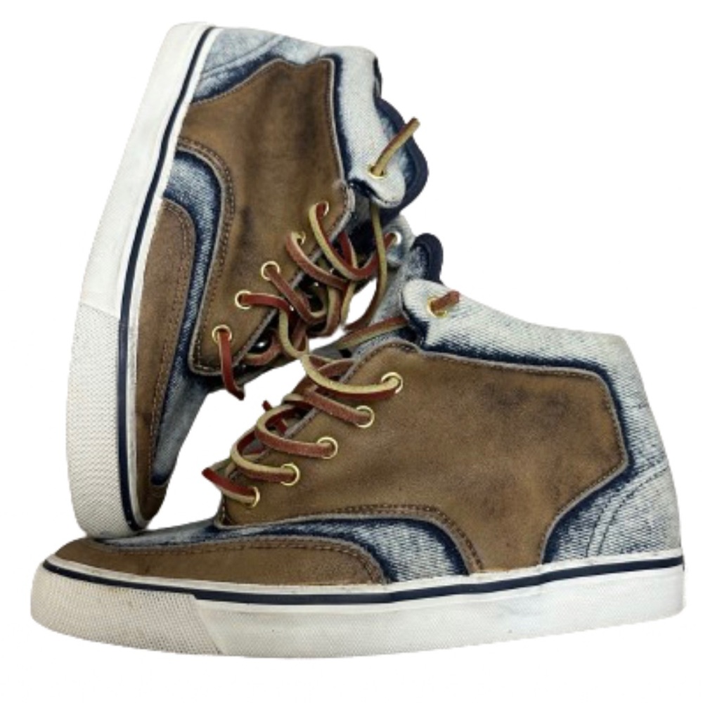 Jean and Brown High Top Speaker